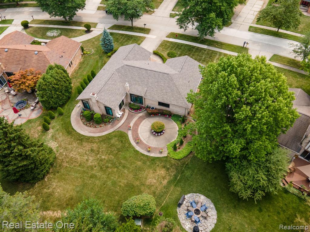 main property photo 46