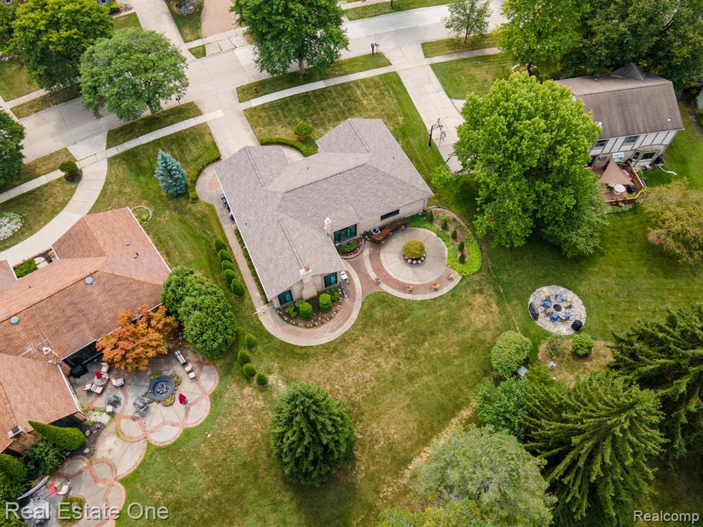 main property photo 47