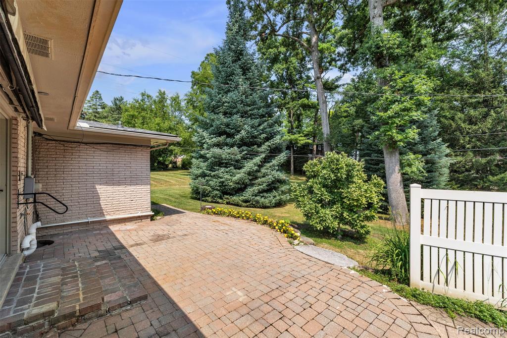 main property photo 53