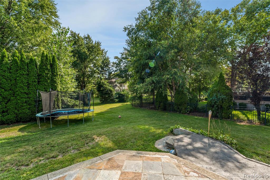 main property photo 48