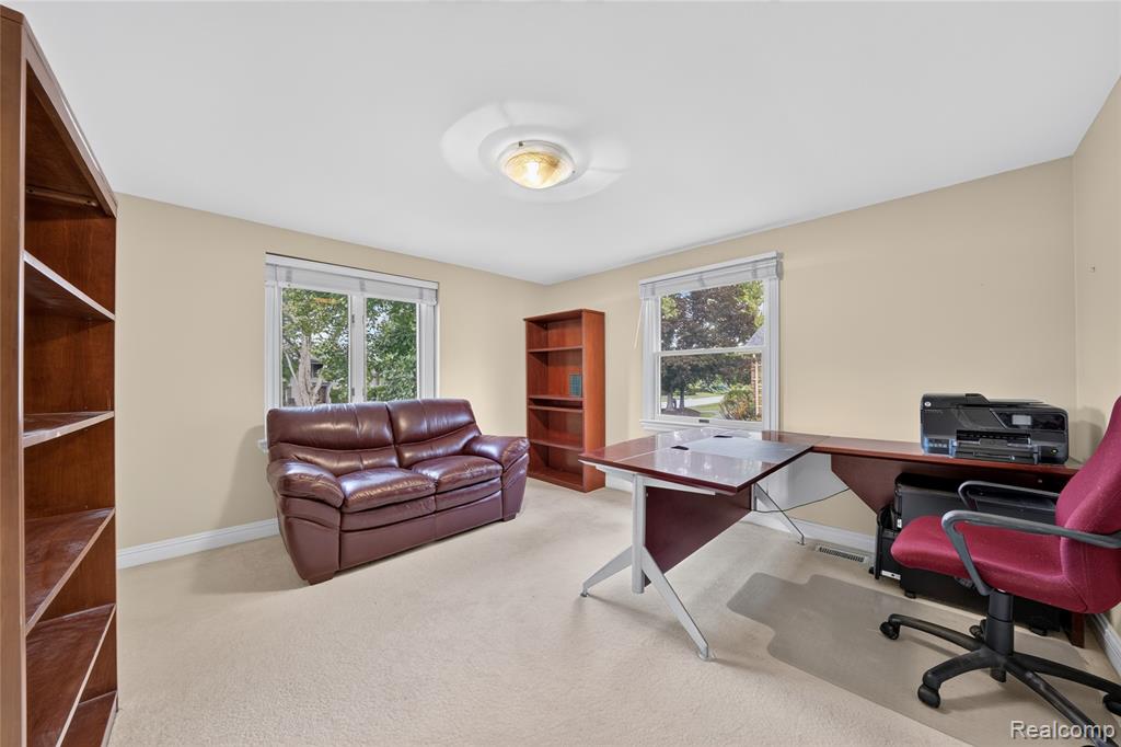 main property photo 36