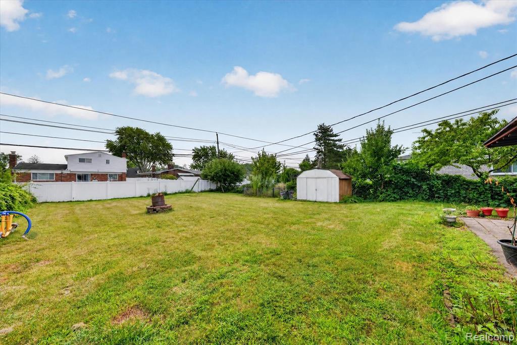 main property photo 46