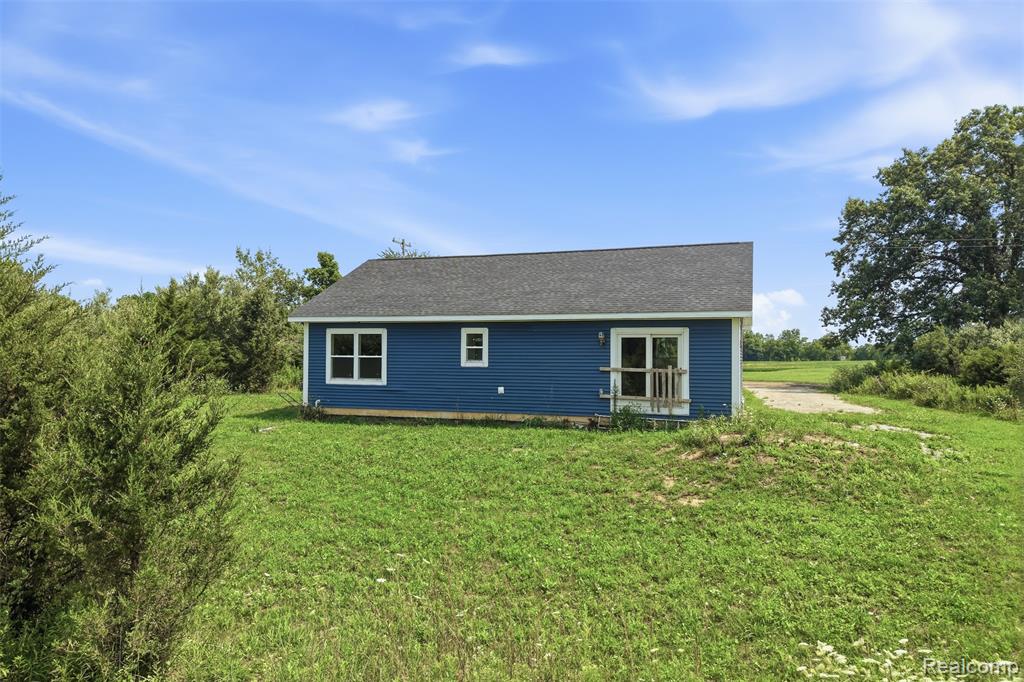 main property photo 22