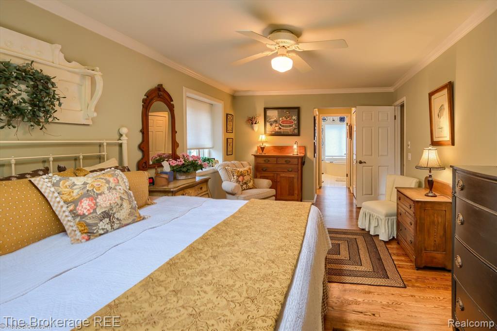 main property photo 49