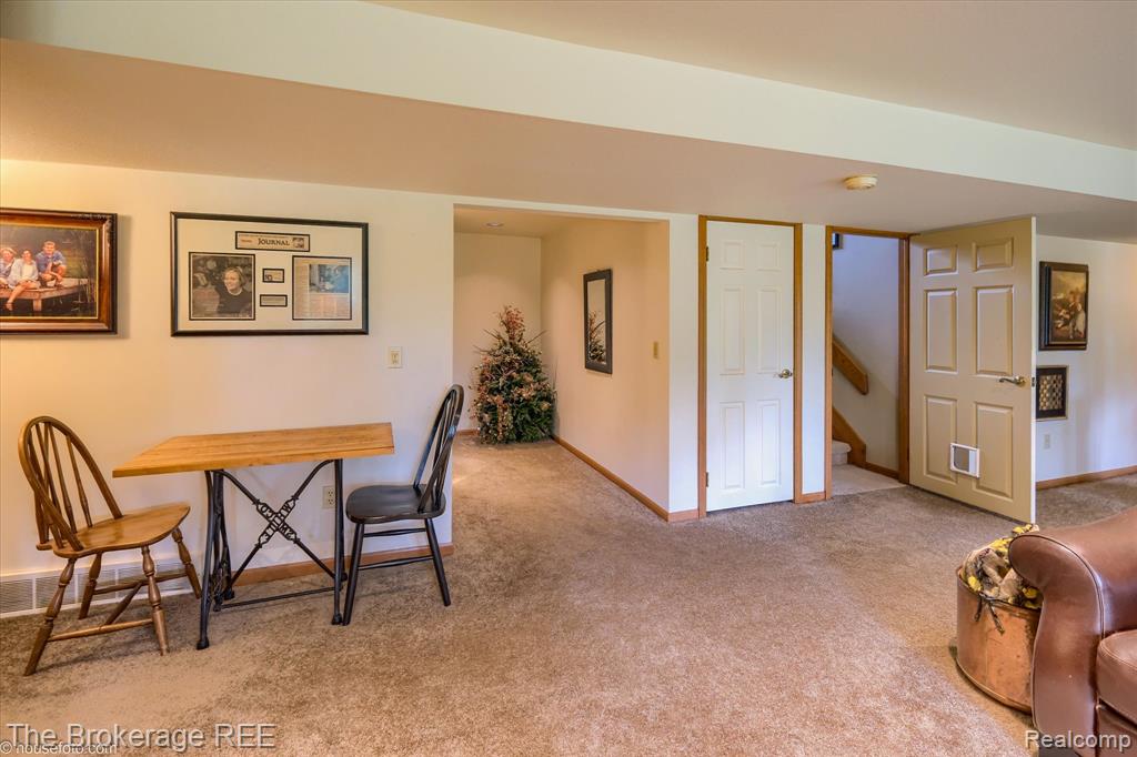 main property photo 68