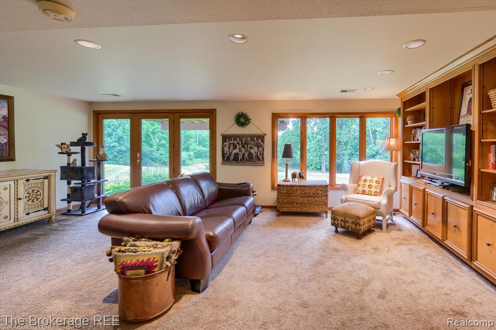 main property photo 72