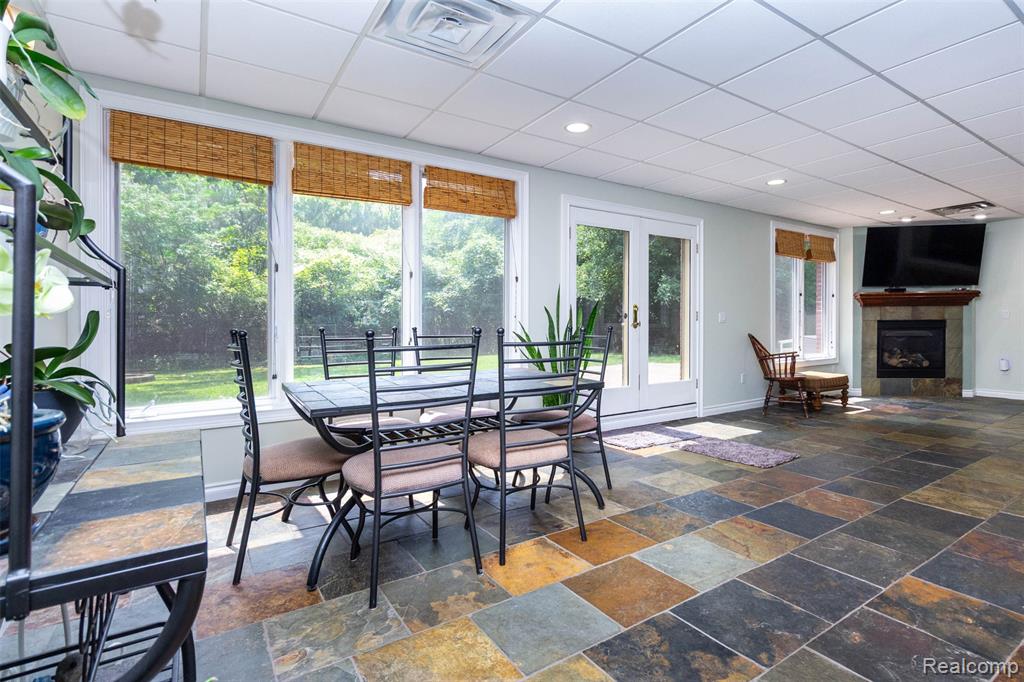 main property photo 58