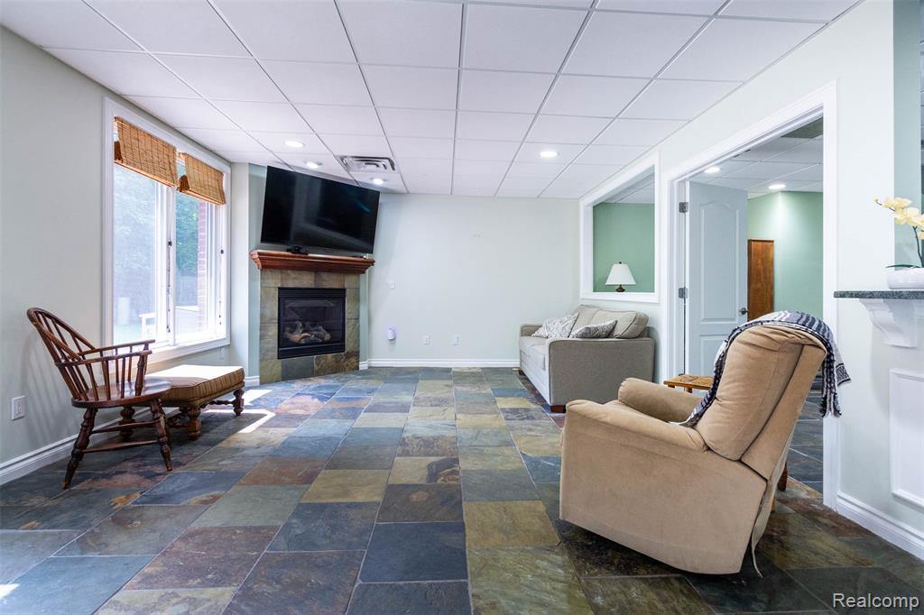 main property photo 59
