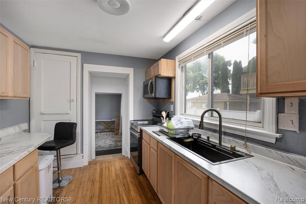 main property photo 15