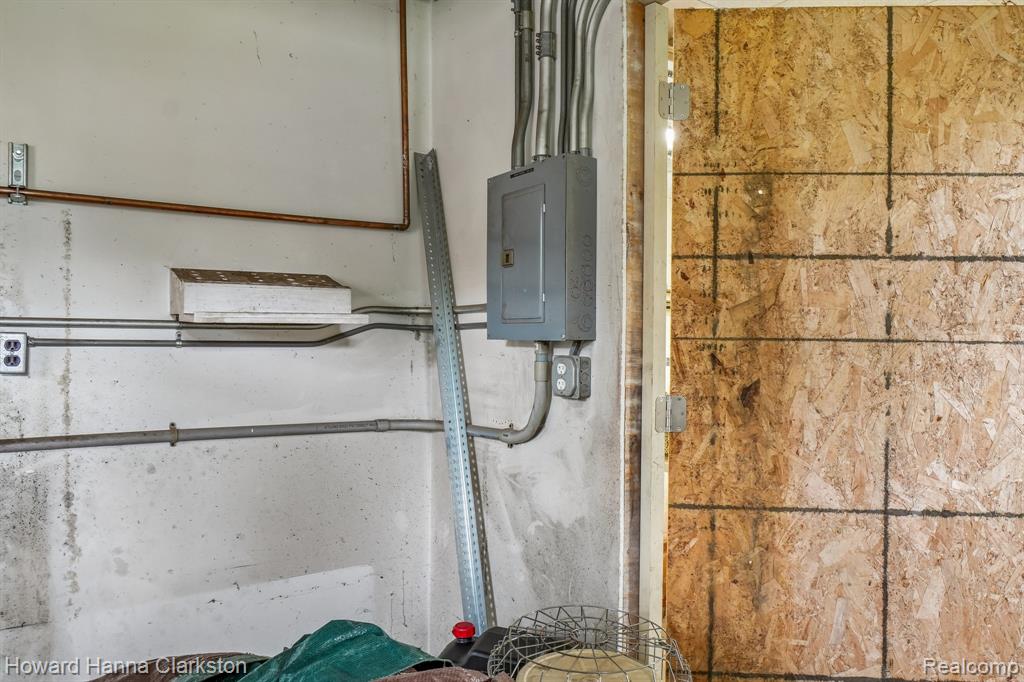 main property photo 49