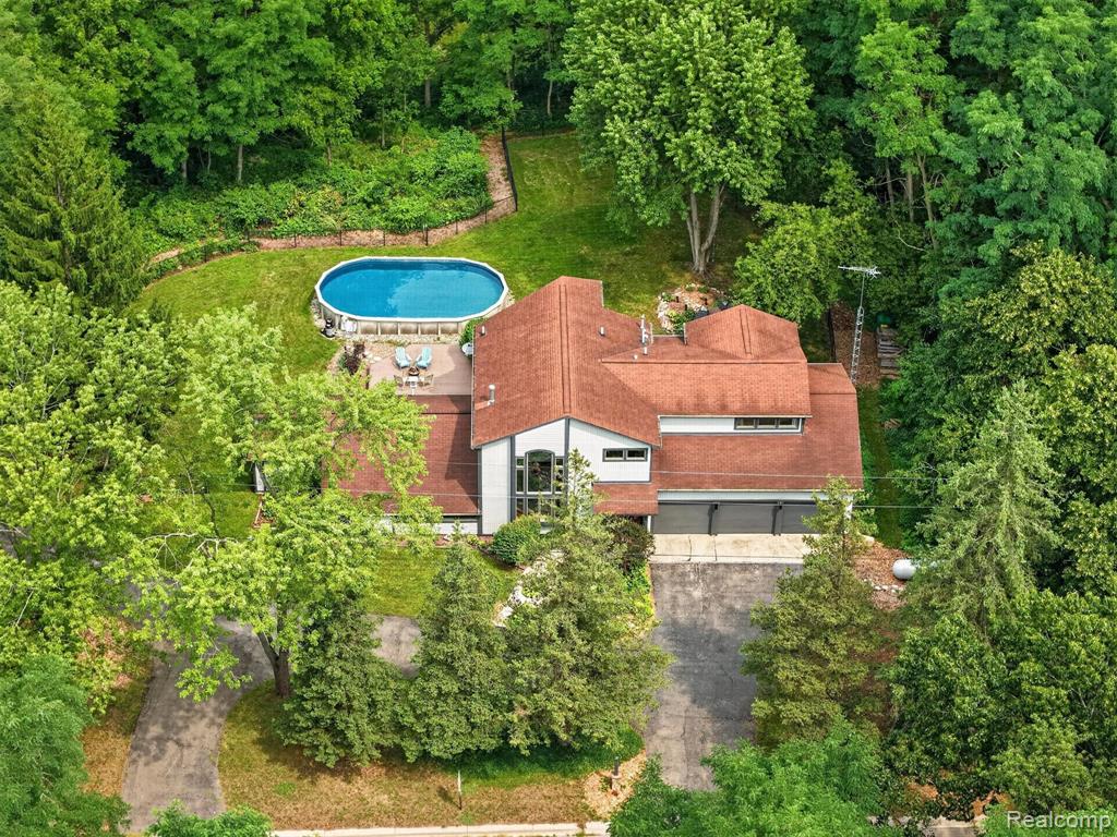 main property photo 60