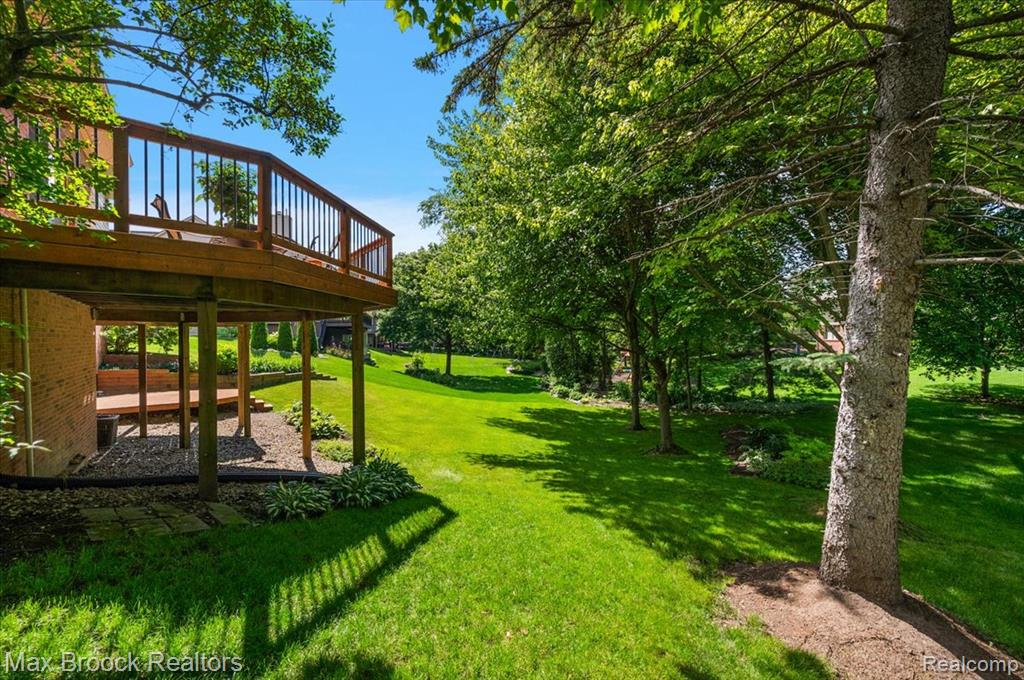 main property photo 60