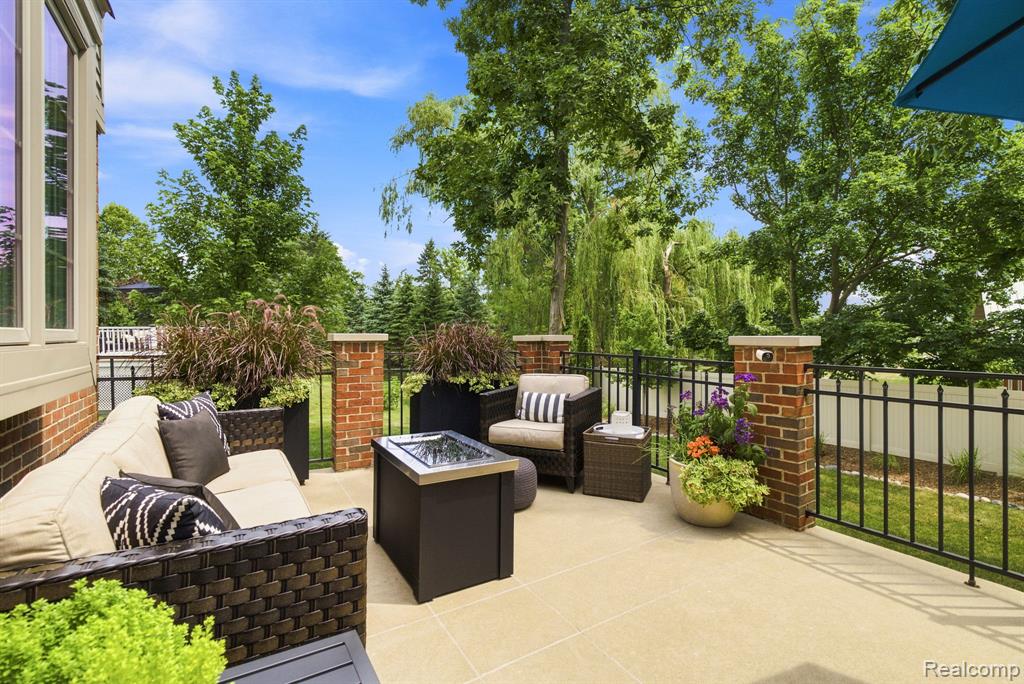 main property photo 72