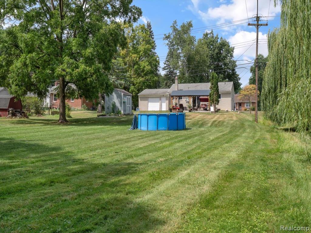 main property photo 34