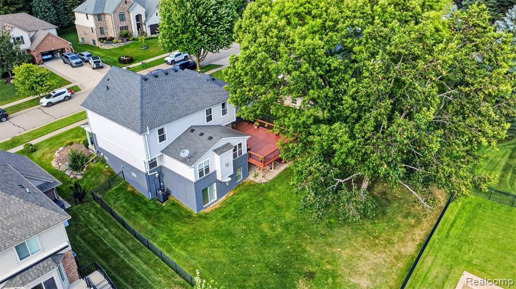 main property photo 42