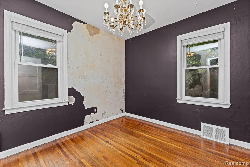 property viewer photo 19