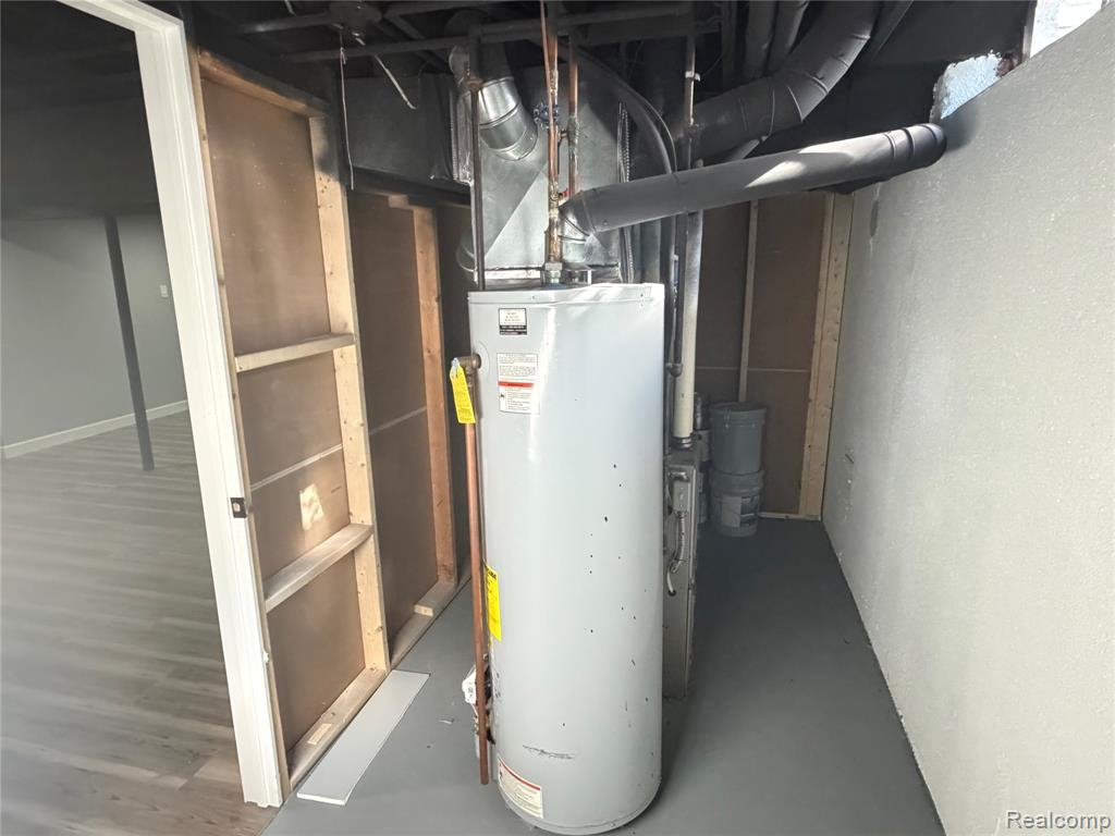 main property photo 18