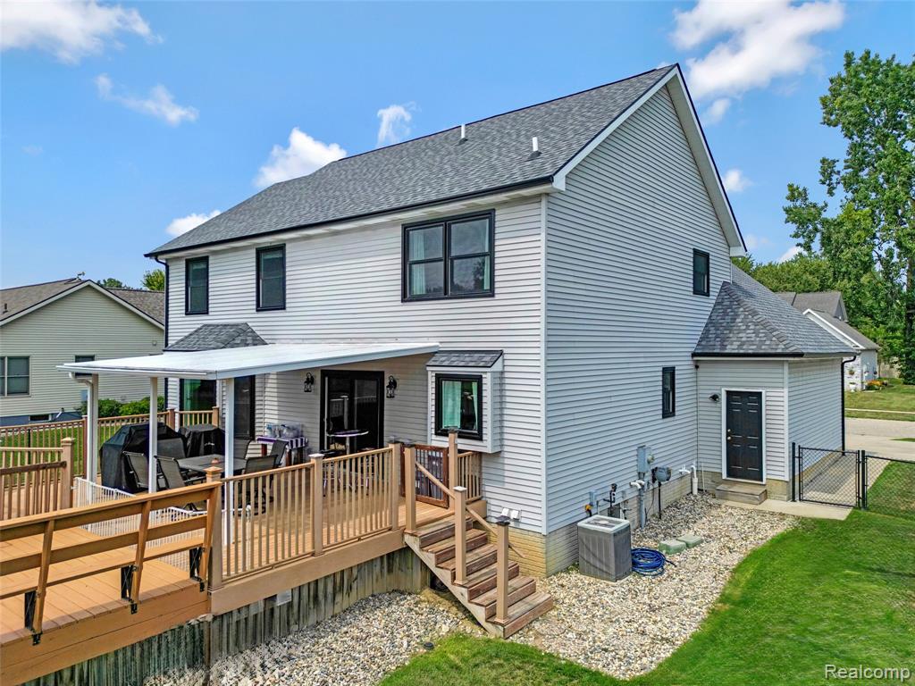 main property photo 49