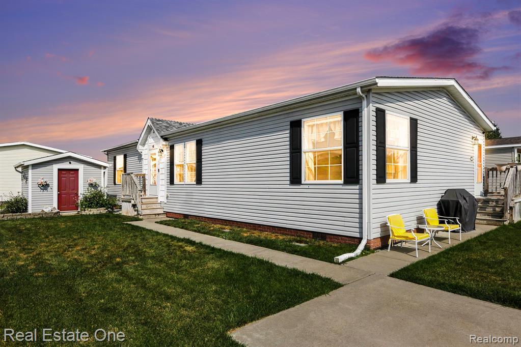 main property photo 14