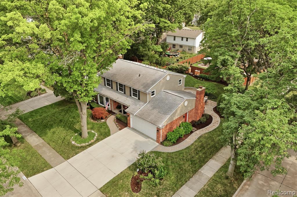main property photo 47