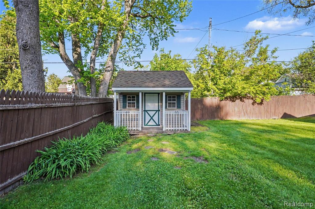 main property photo 21