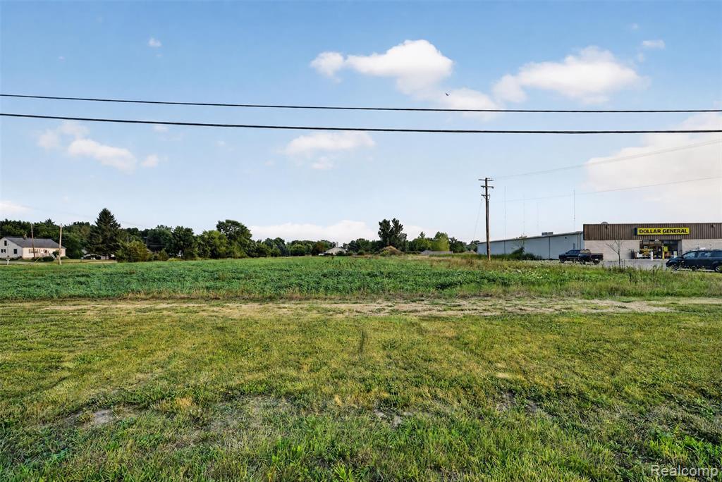 main property photo 9