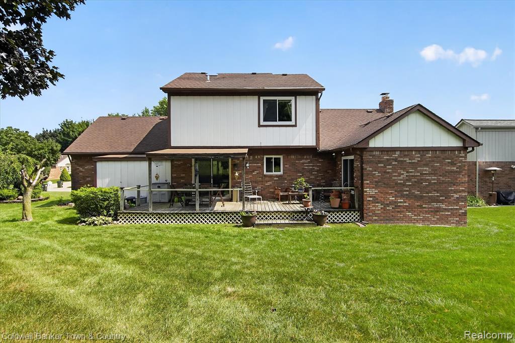 main property photo 37