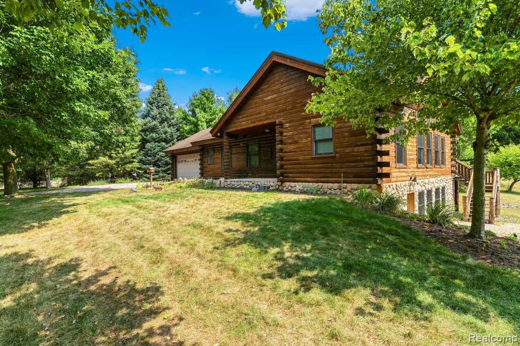 main property photo 18