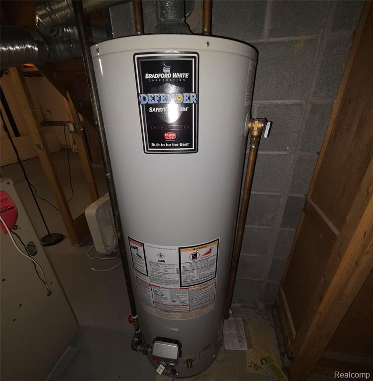 main property photo 24