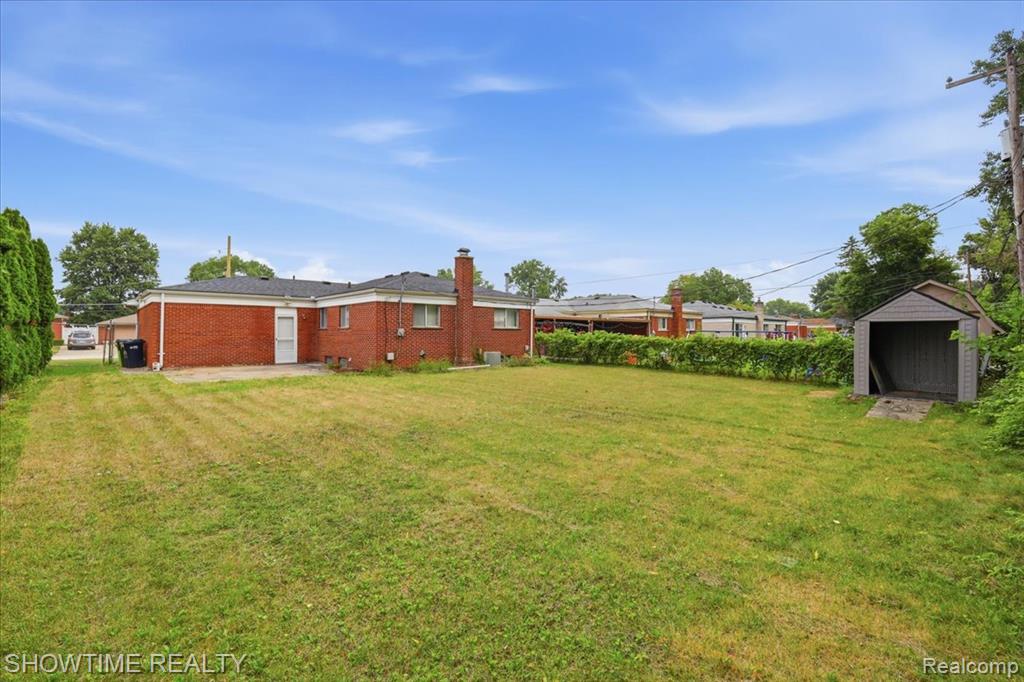 main property photo 27