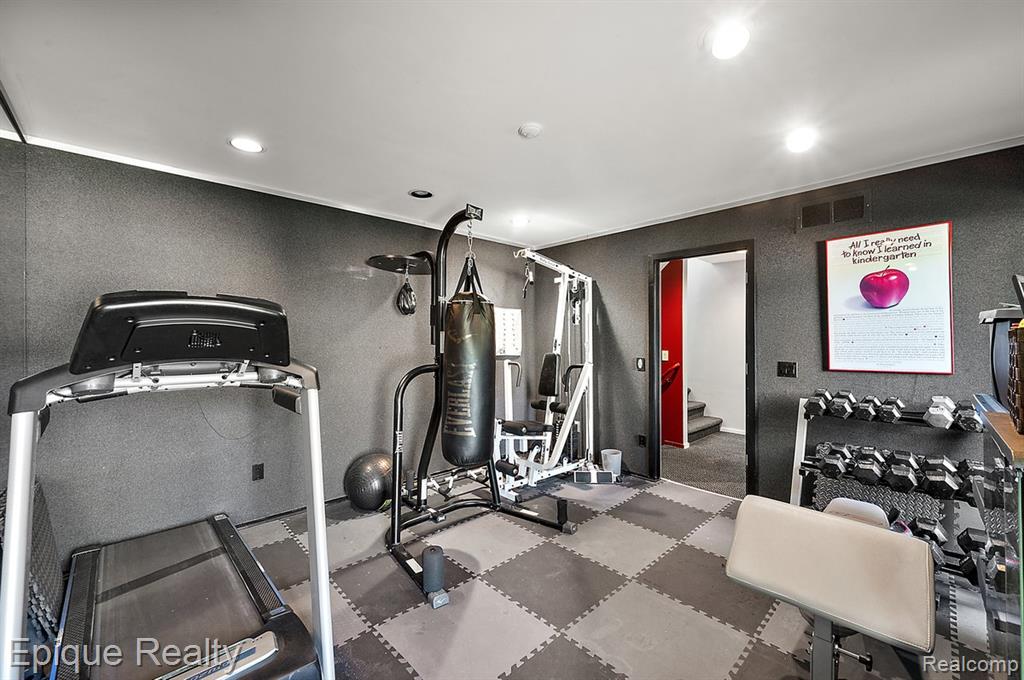 main property photo 64