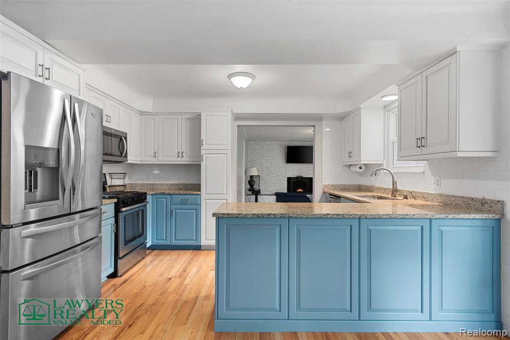 main property photo 15