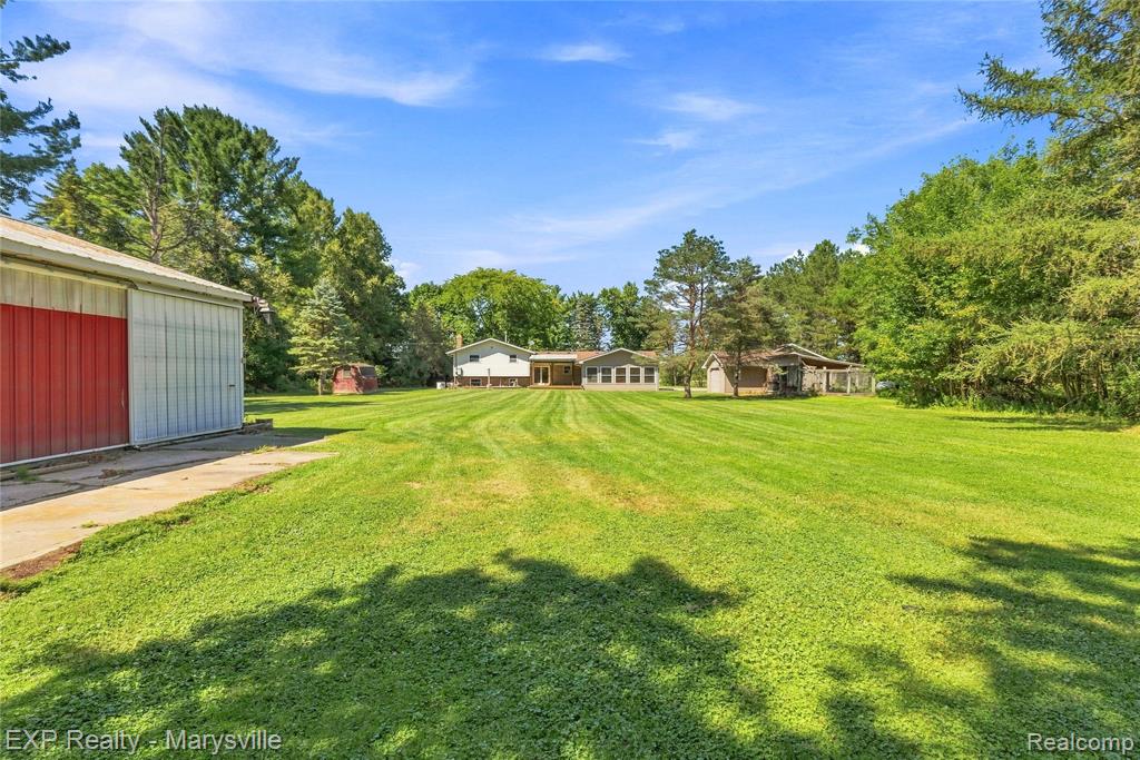 main property photo 39