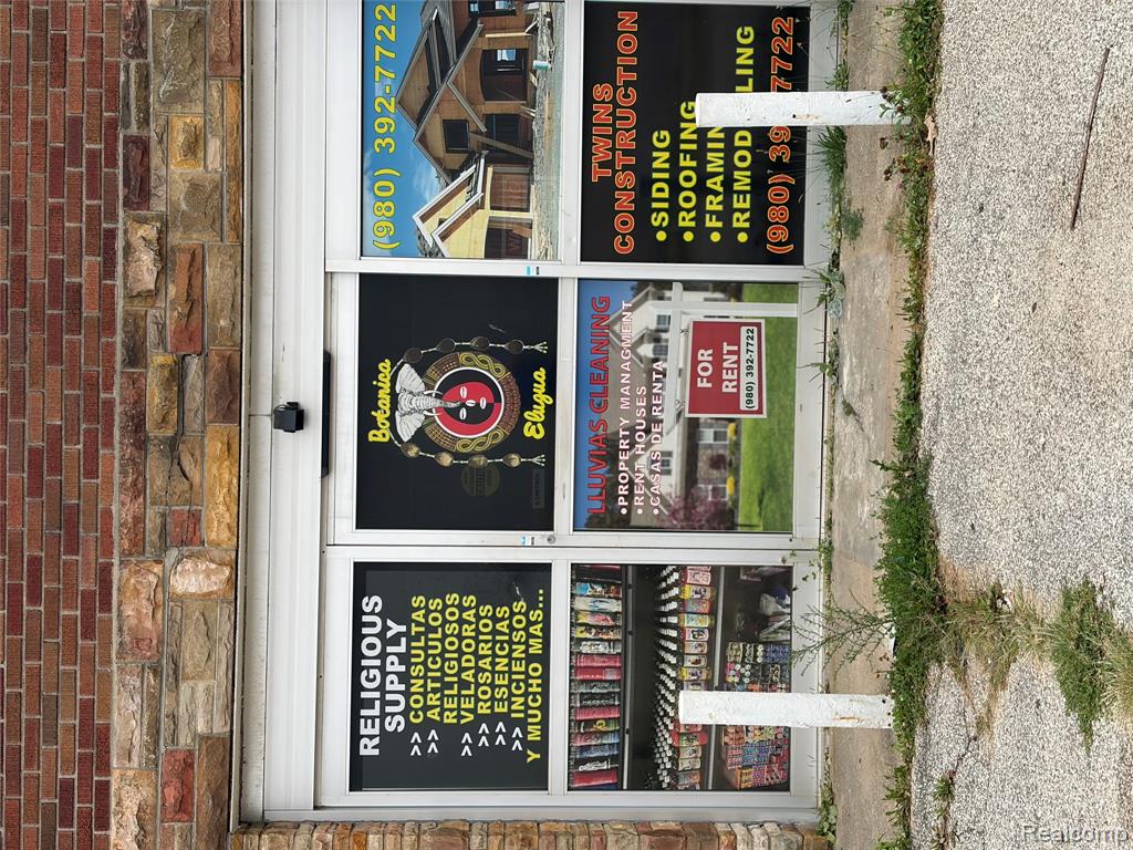 main property photo 16