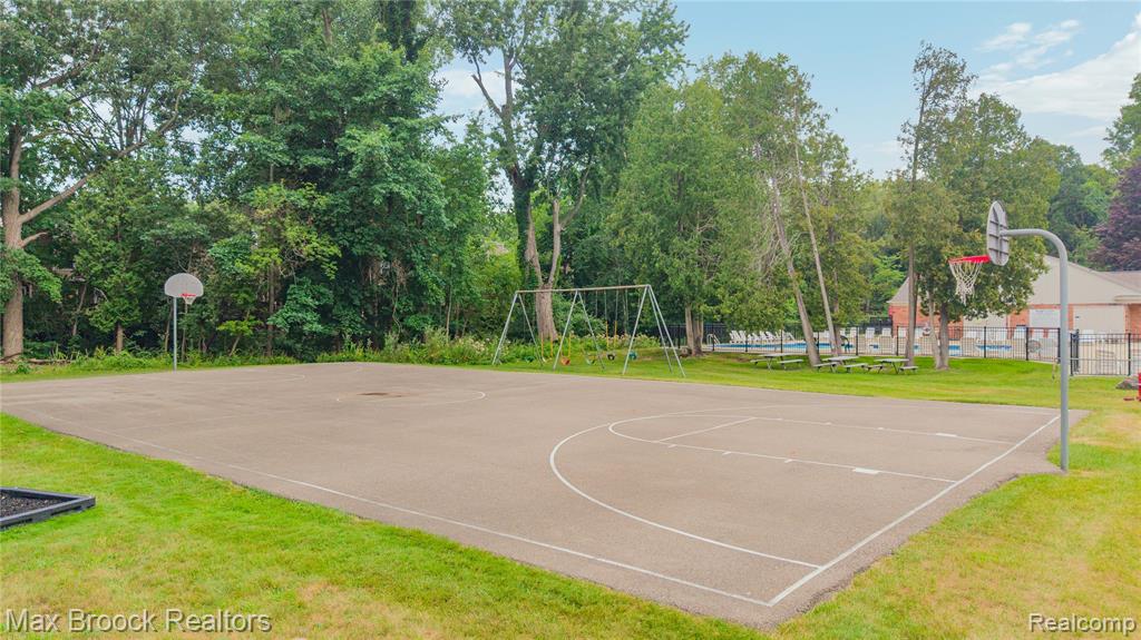 main property photo 44