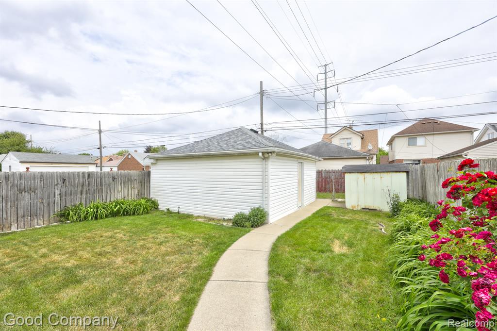main property photo 54