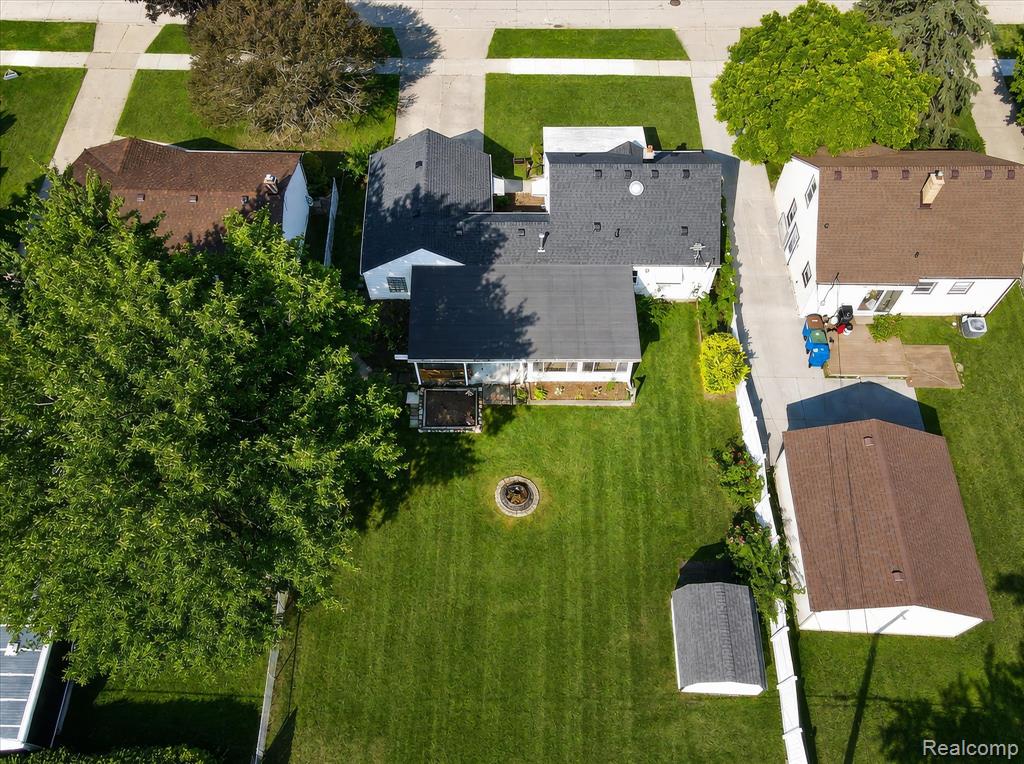main property photo 49