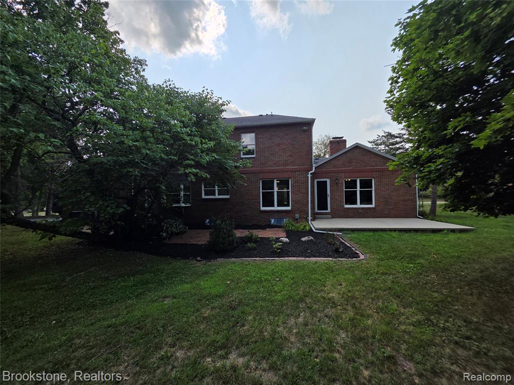 main property photo 2