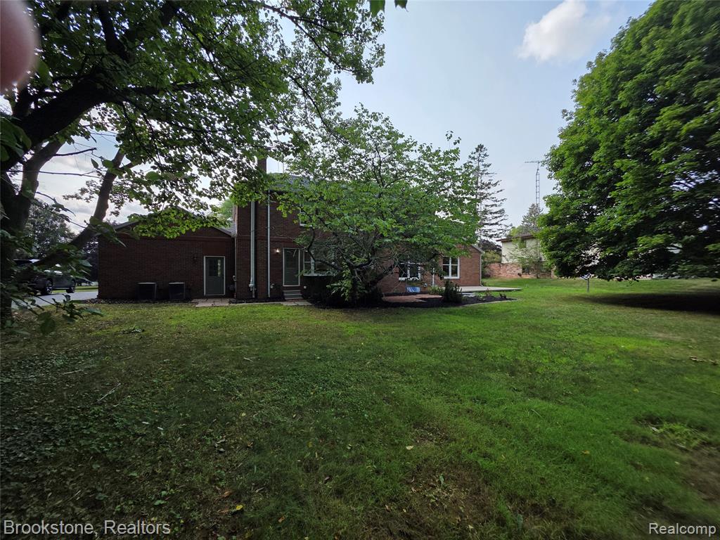 main property photo 3