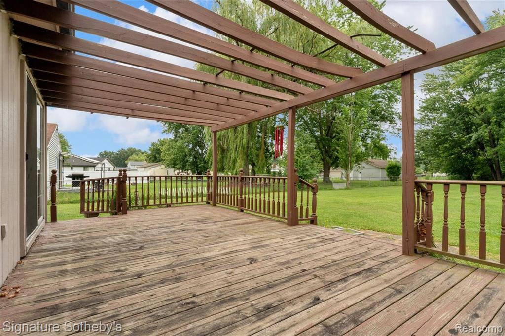 main property photo 26