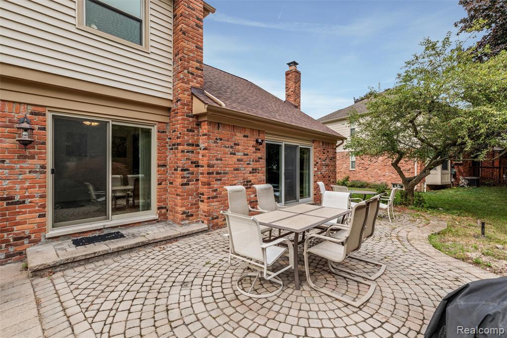 main property photo 59