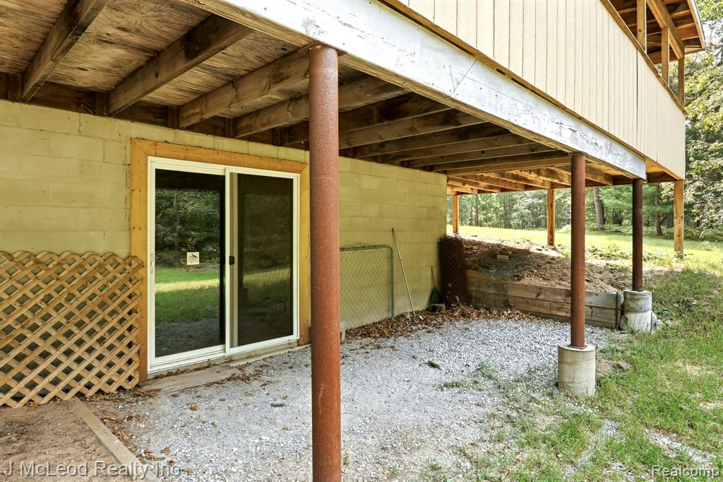 main property photo 47