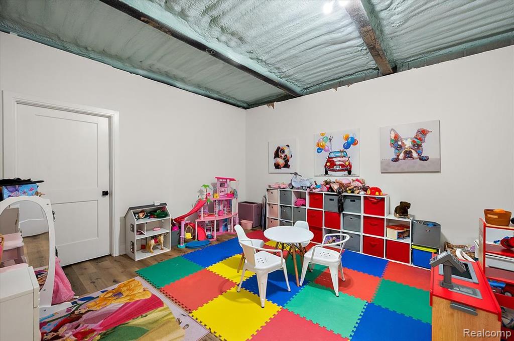 main property photo 58