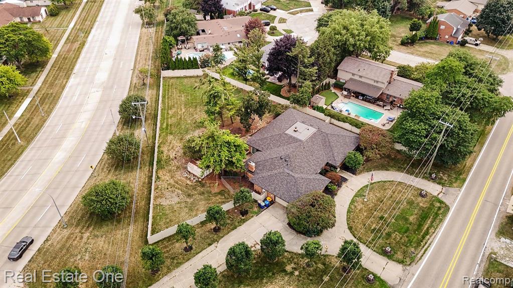 main property photo 54