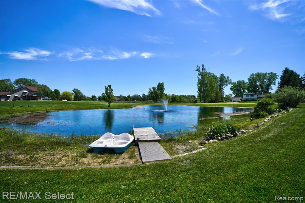 main property photo 9