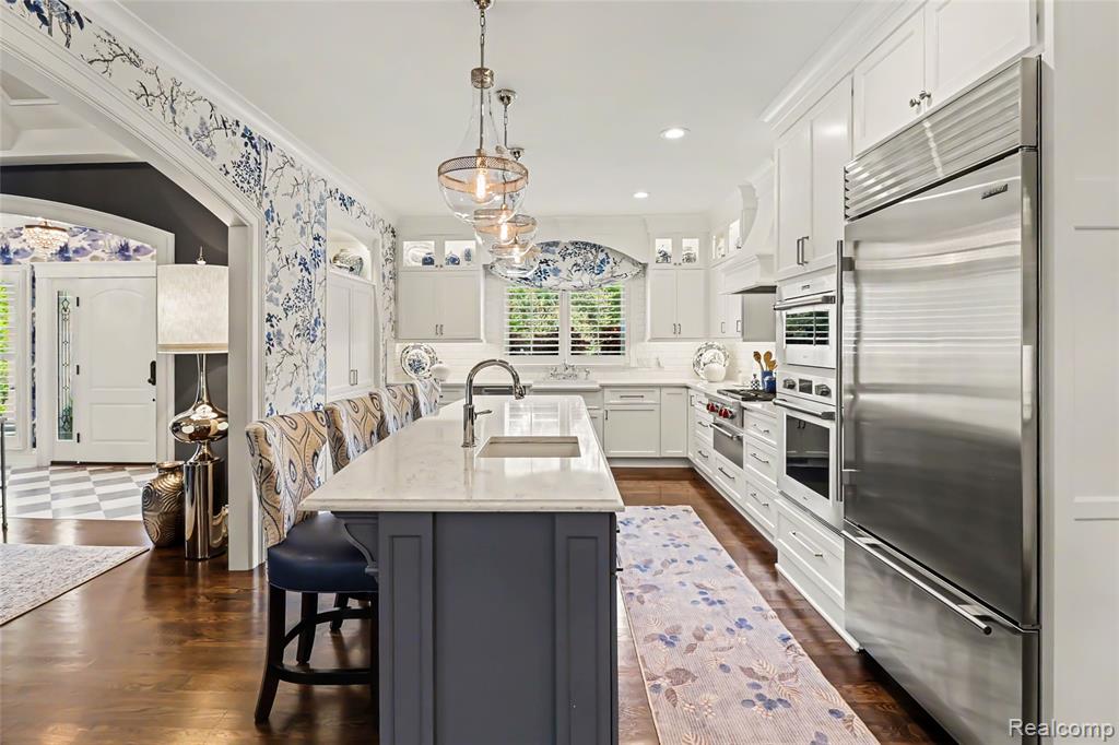 main property photo 12
