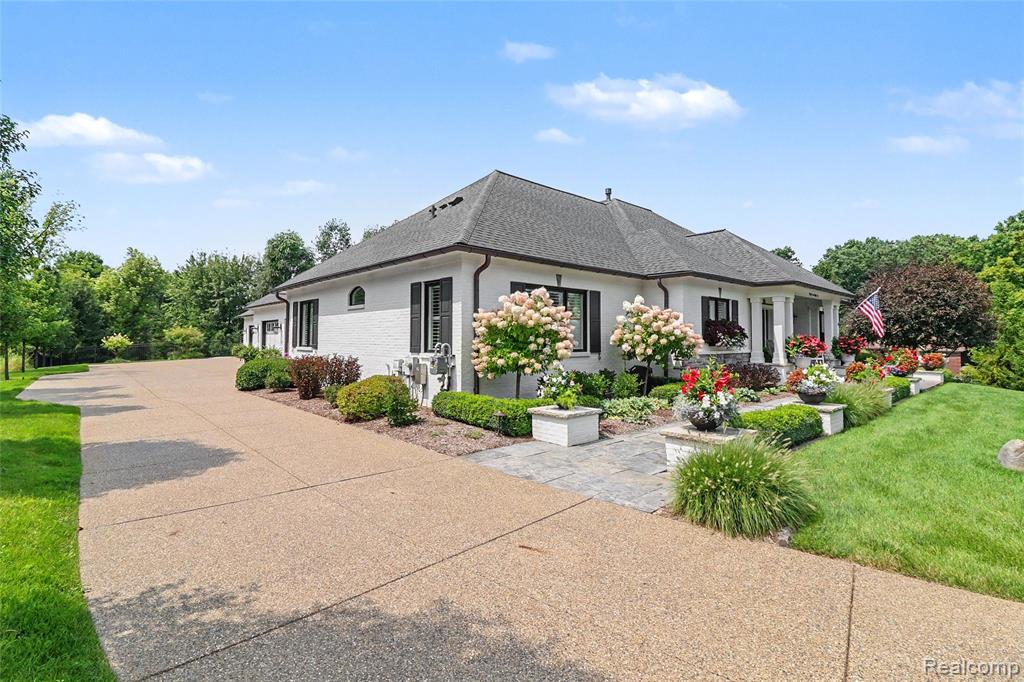 main property photo 66
