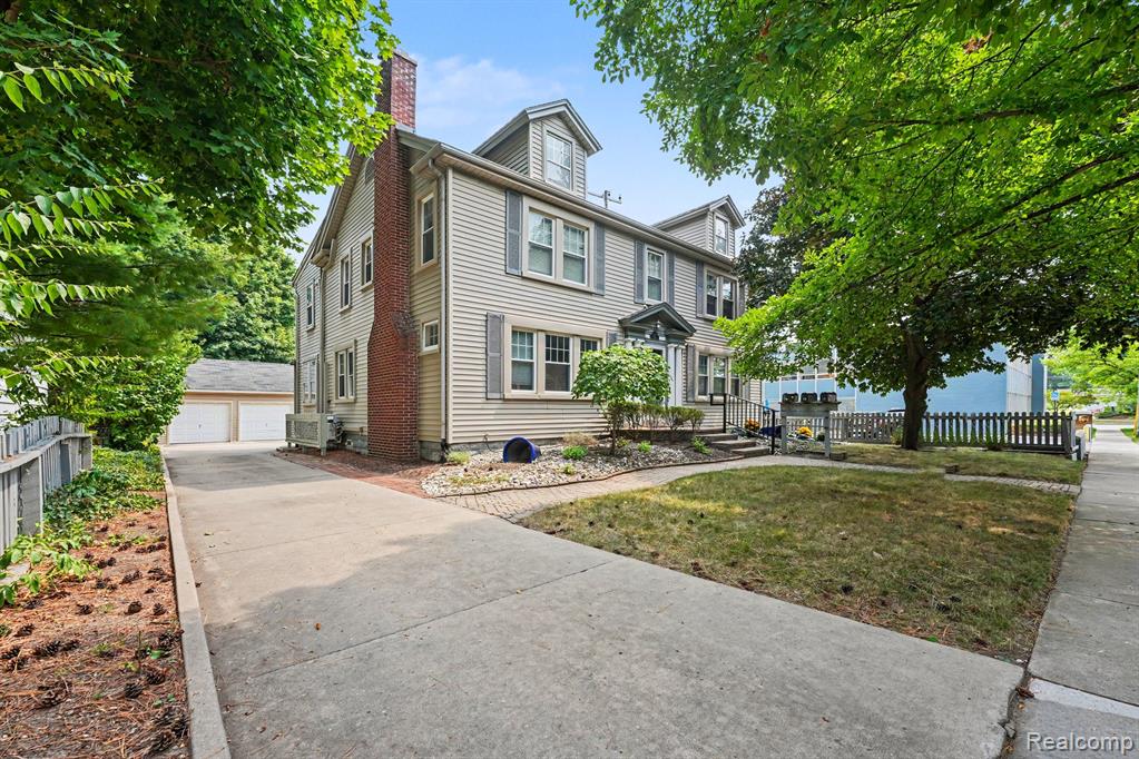 main property photo 2