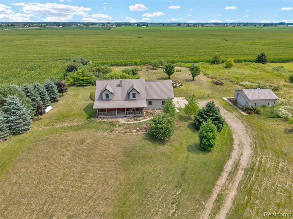 main property photo 32