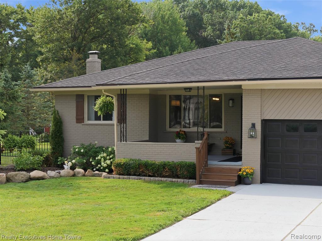 main property photo 60